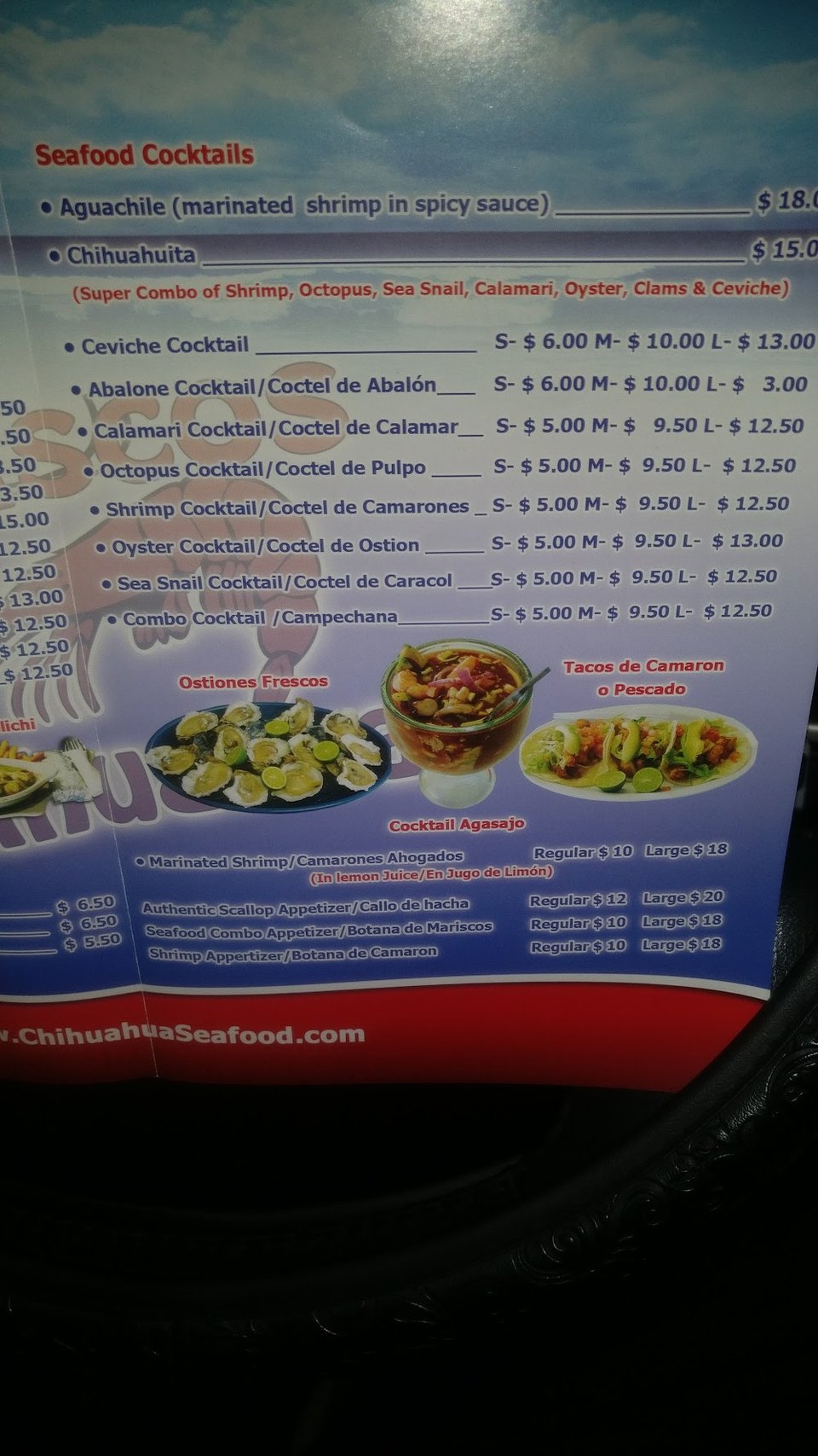 A menu-style spread of mariscos